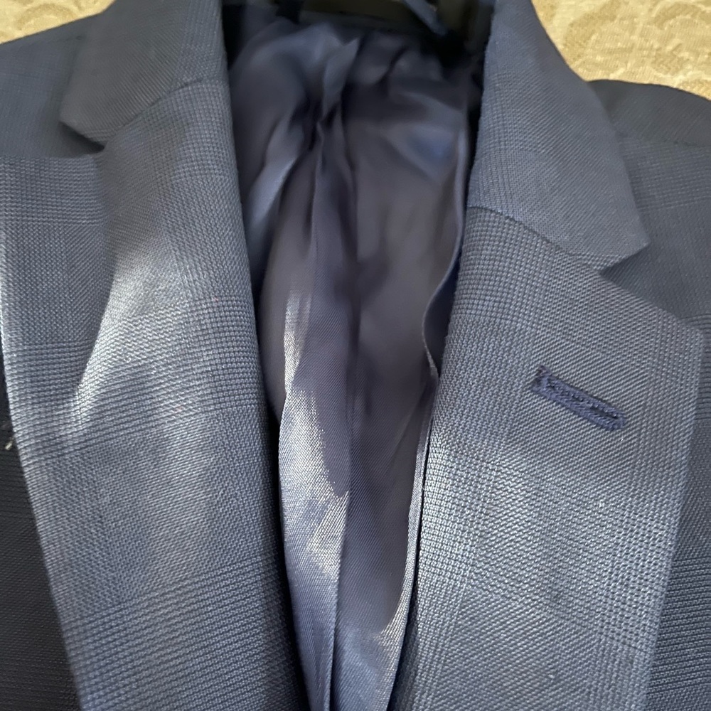 Boys Ralph Lauren navy blue suit.  With dress shirt.  Size 10r - Picture 8 of 17